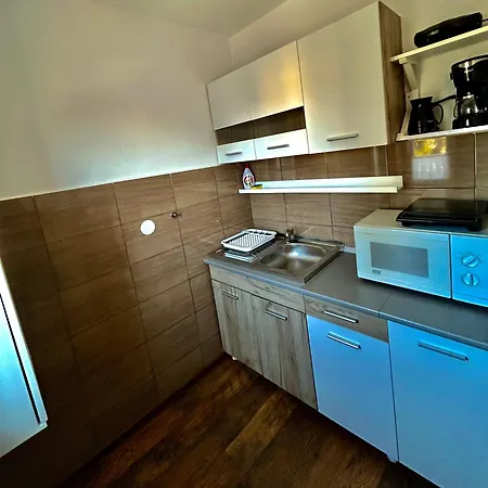 Roor Nest 1 Apartment